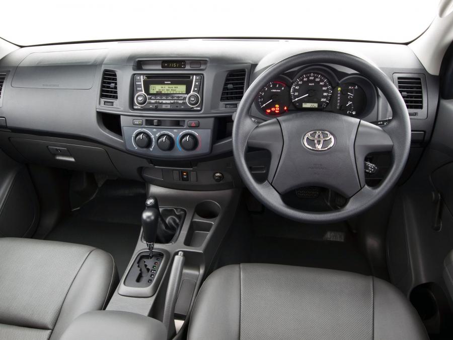  Toyota Hilux WorkMate Double Cab 4x4 2011 года  (AU) (фото 8 из 9)